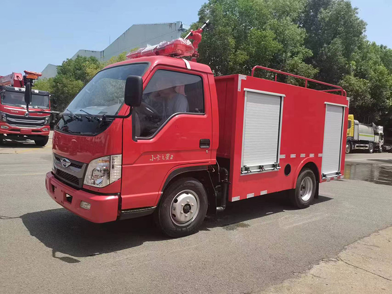福田单排1.8吨消防洒水车
