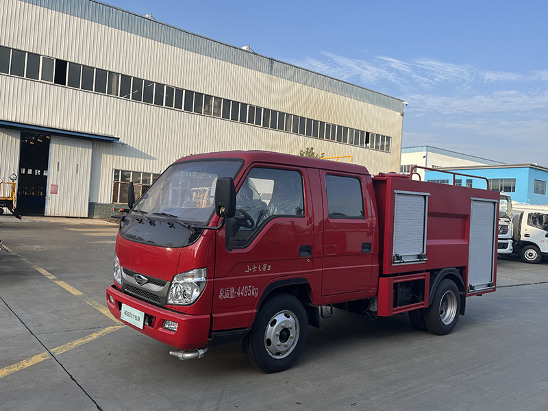 福田双排1.5吨消防洒水车