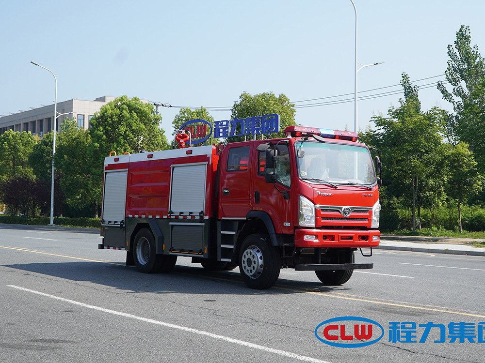三环四驱6吨消防车
