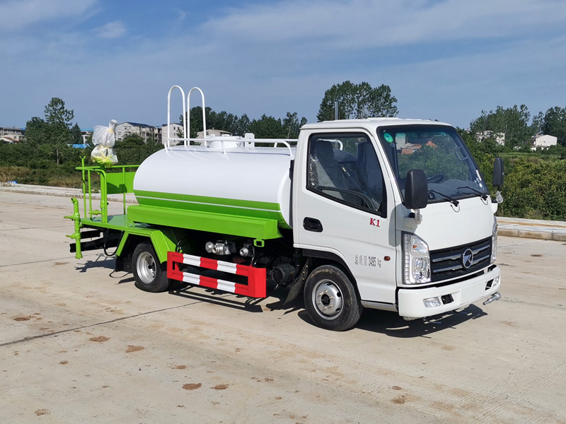 2方蓝牌洒水车