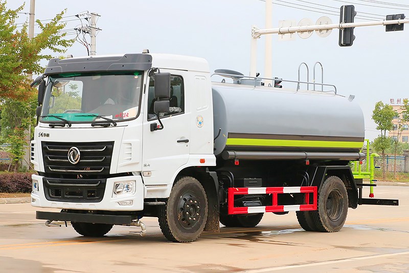 国六华神F5 12-14吨洒水车