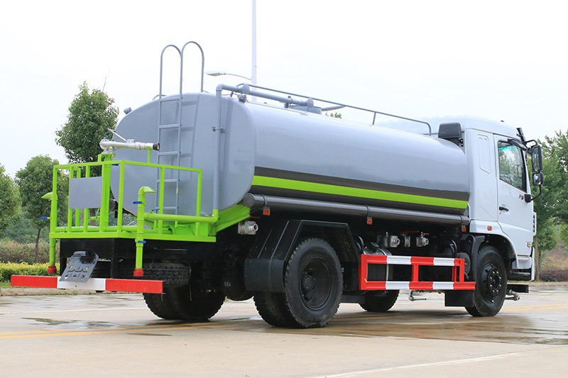 国六华神F5 12-14吨洒水车